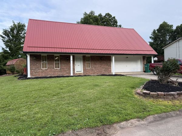 401 Kingswood Drive, Culloden, WV 25510