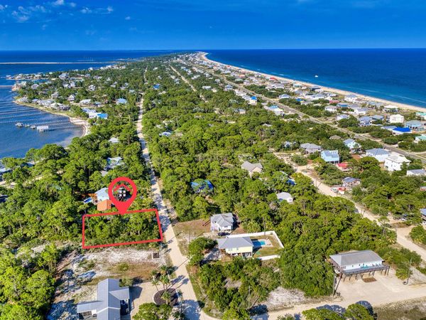 981 W Bayshore Drive, St. George Island, FL 32328