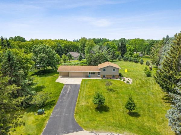 2861 SUNNY VALE COURT, Green Bay, WI 54313