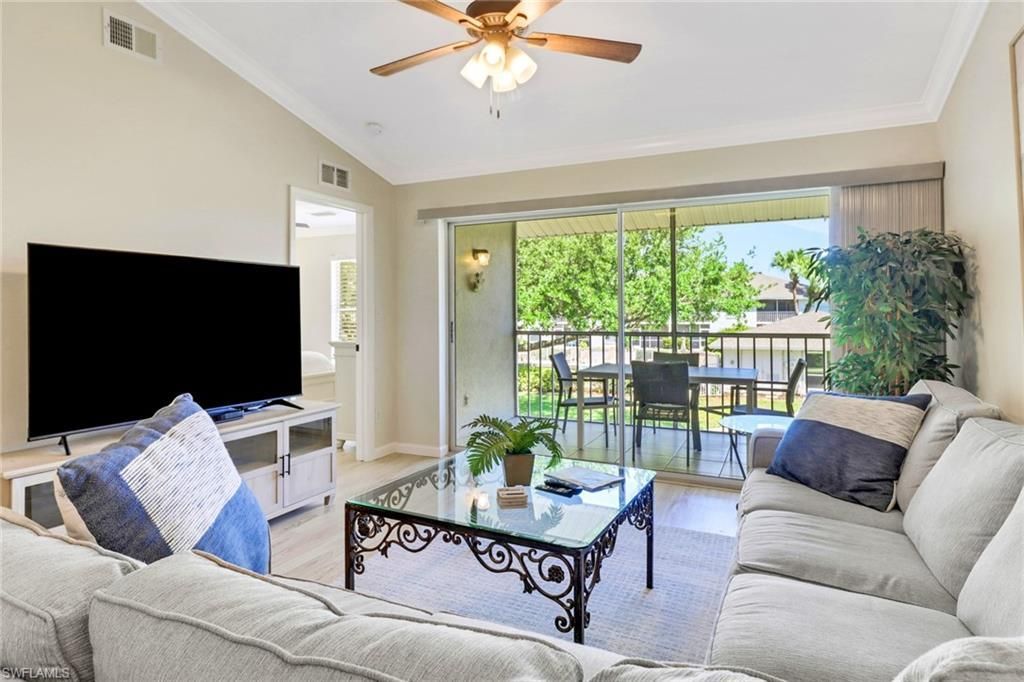 1358 Derbyshire Ct, Unit F201, Naples, FL 34116 Photo