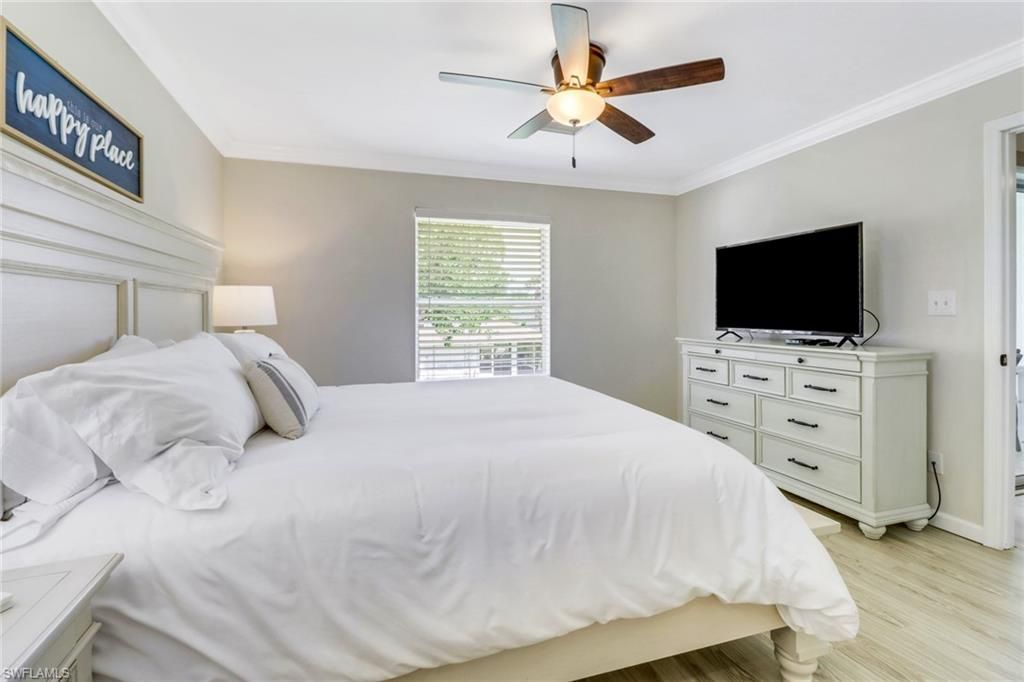 1358 Derbyshire Ct, Unit F201, Naples, FL 34116 Photo