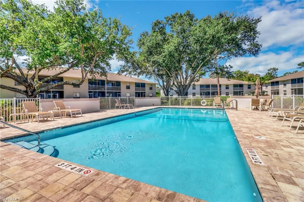 1358 Derbyshire Ct, Unit F201, Naples, FL 34116 Photo