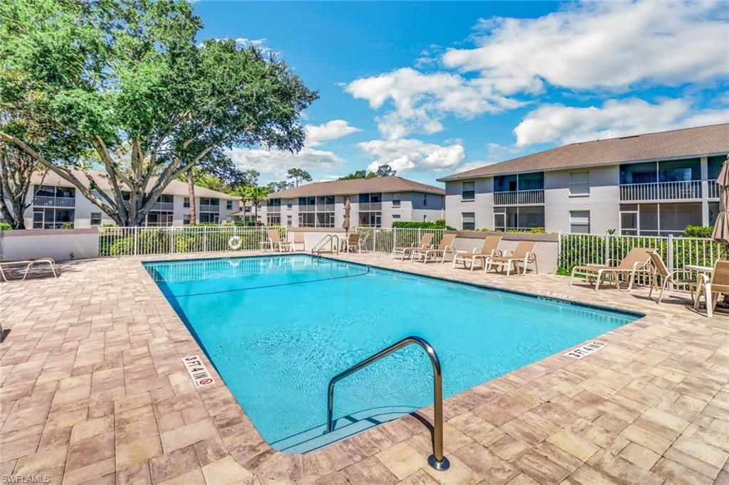 1358 Derbyshire Ct, Unit F201, Naples, FL 34116 Photo
