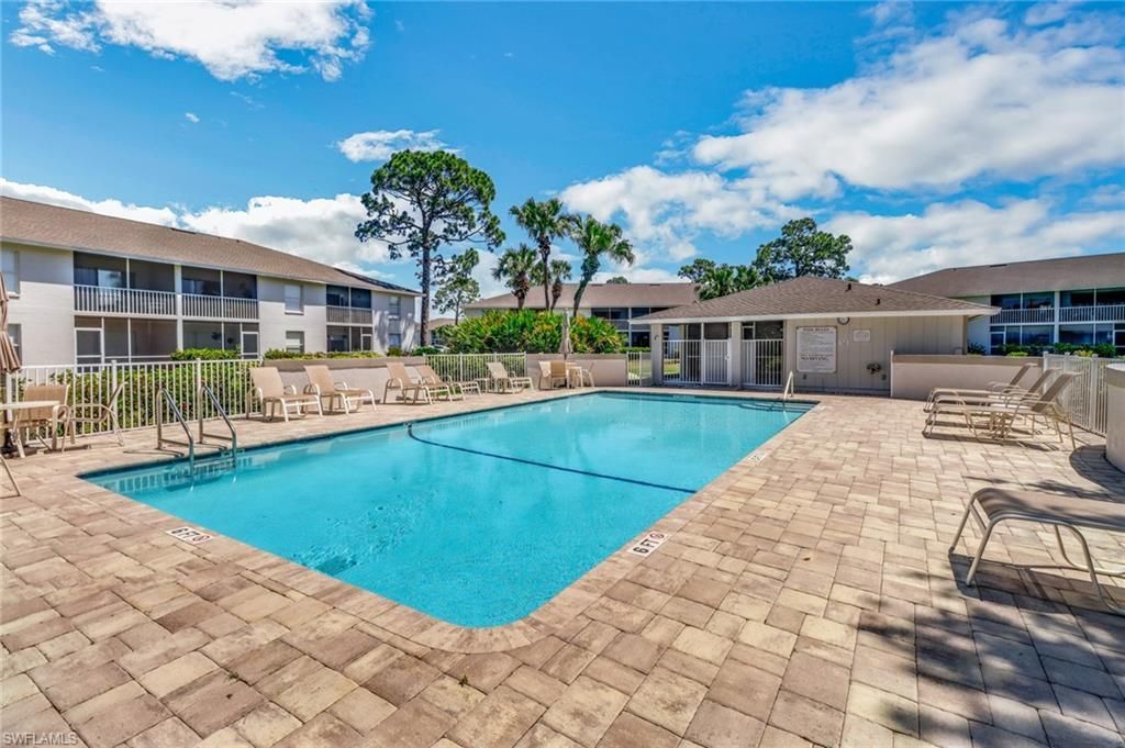 1358 Derbyshire Ct, Unit F201, Naples, FL 34116 Photo