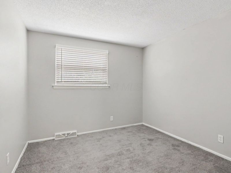 5266 Carbondale Drive, Columbus, OH 43232 Photo 13