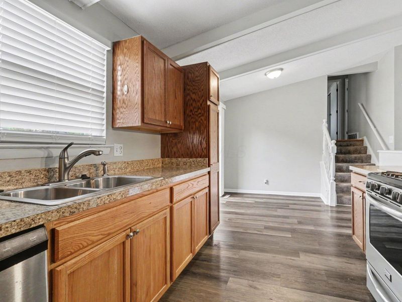 5266 Carbondale Drive, Columbus, OH 43232 Photo 7