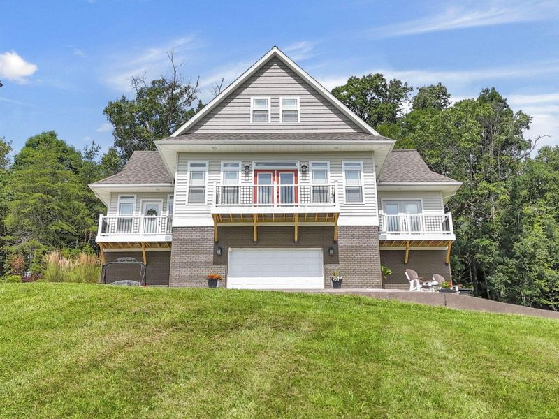 1071 Lake Katharine Road, Jackson, OH 45640 Photo 3