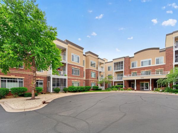 8200 W 33rd Street, Unit 323, Saint Louis Park, MN 55426