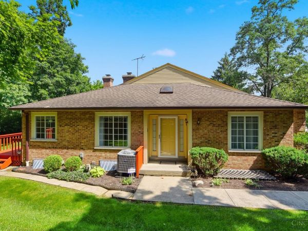 5237 Eaglesnest Drive S, Unit 32, Cincinnati, OH 45248