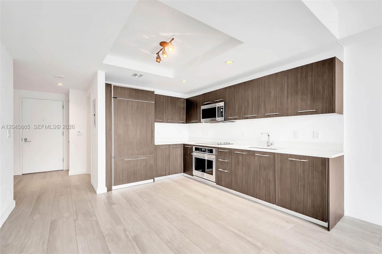 55 SW 9th St , Unit 3104, Miami, FL 33130 Photo