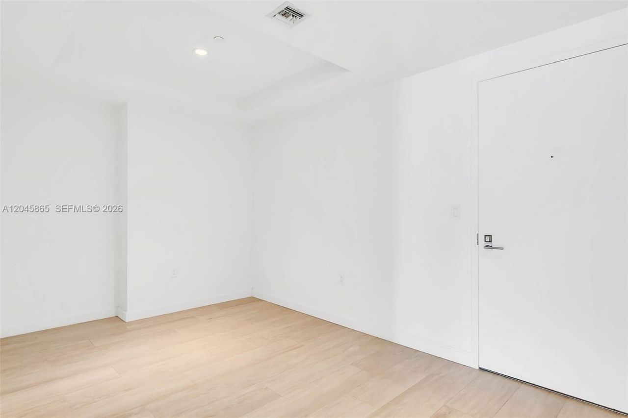 55 SW 9th St , Unit 3104, Miami, FL 33130 Photo