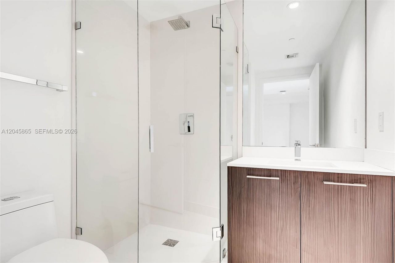 55 SW 9th St , Unit 3104, Miami, FL 33130 Photo