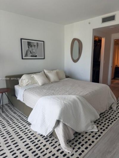 55 SW 9th St , Unit 3104, Miami, FL 33130 Photo