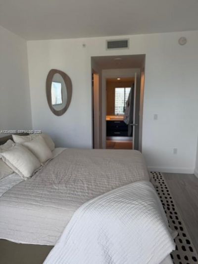 55 SW 9th St , Unit 3104, Miami, FL 33130 Photo