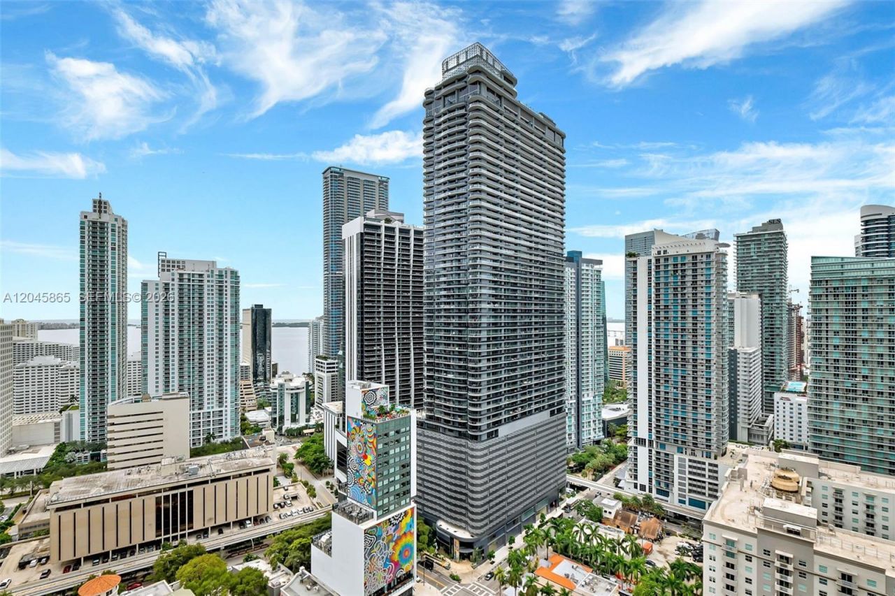 55 SW 9th St , Unit 3104, Miami, FL 33130 Photo