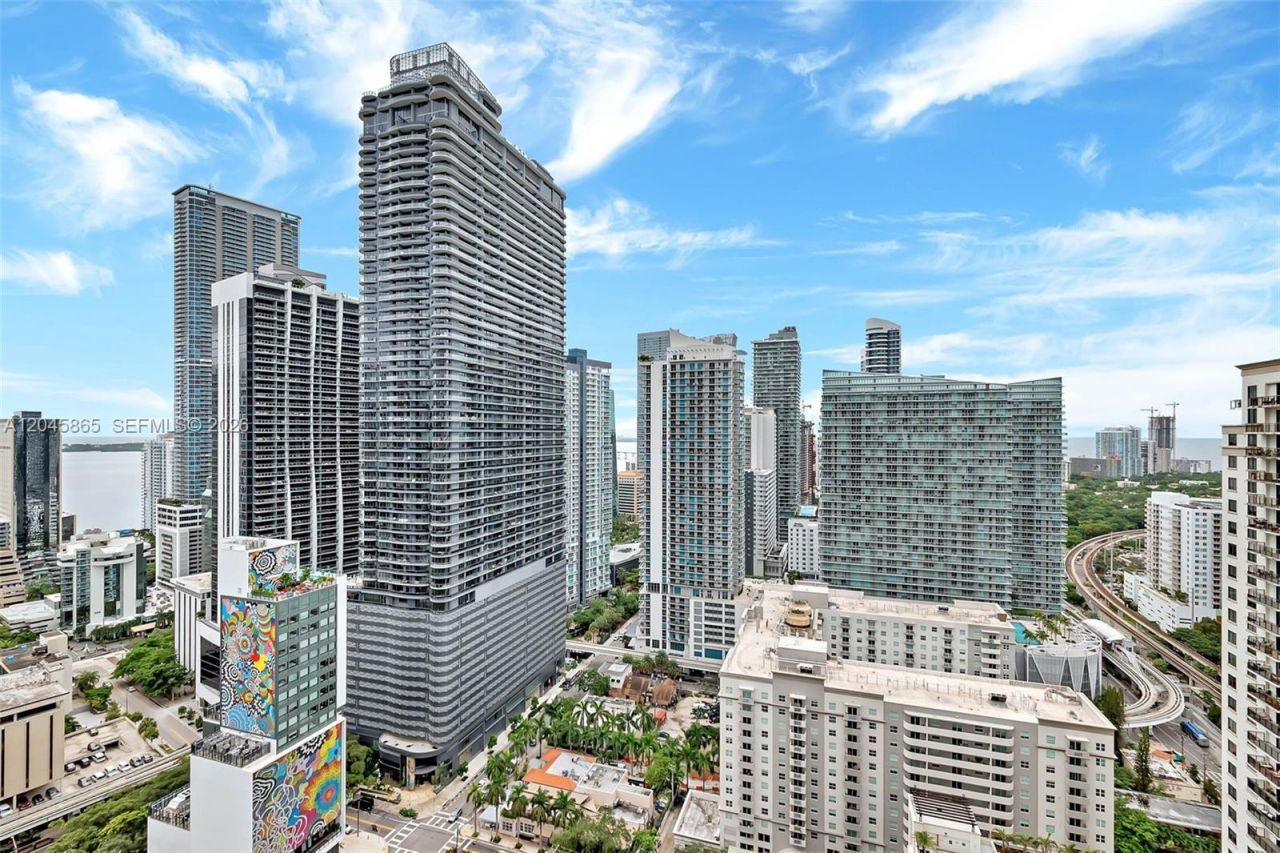 55 SW 9th St , Unit 3104, Miami, FL 33130 Photo