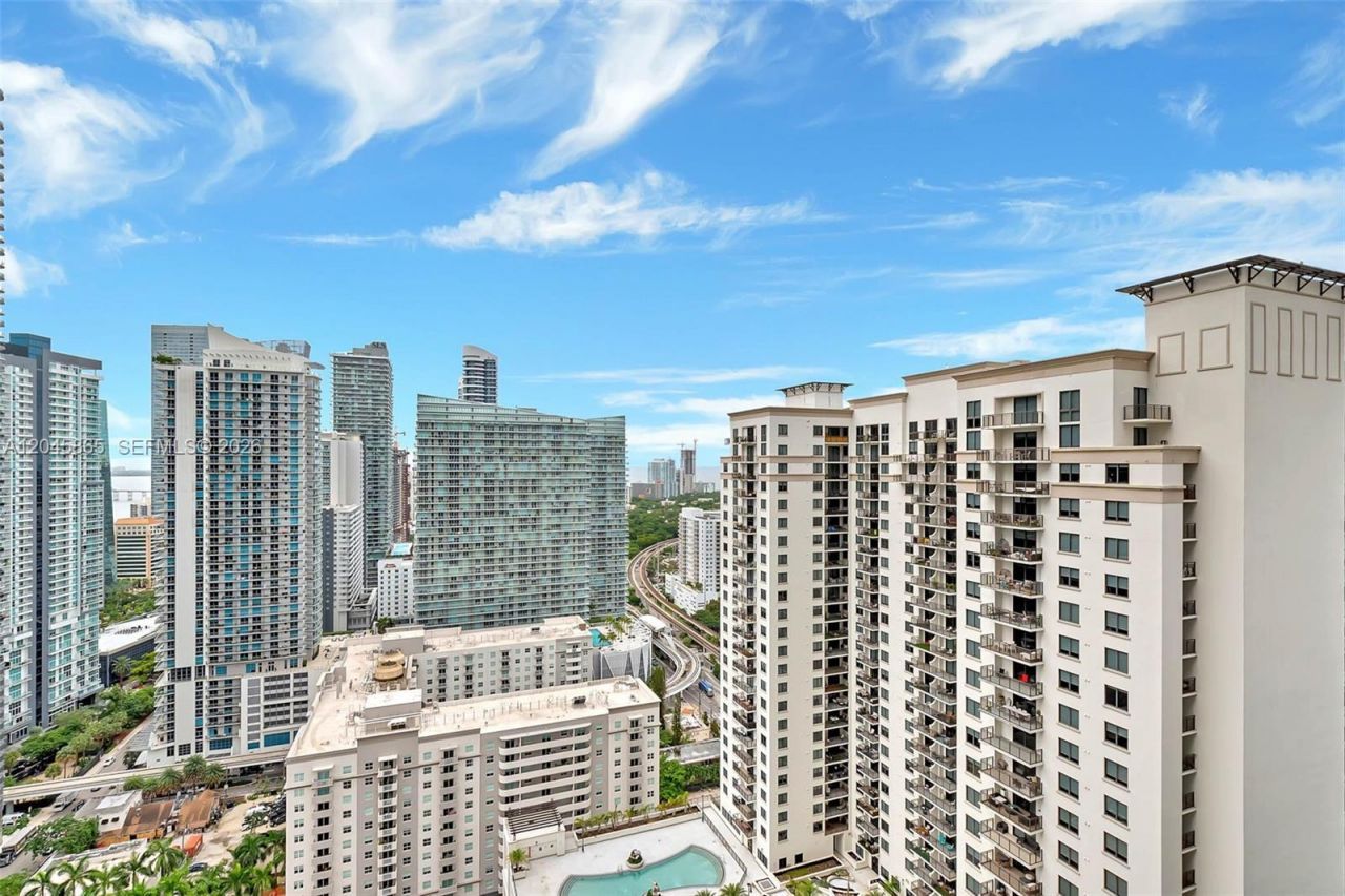 55 SW 9th St , Unit 3104, Miami, FL 33130 Photo