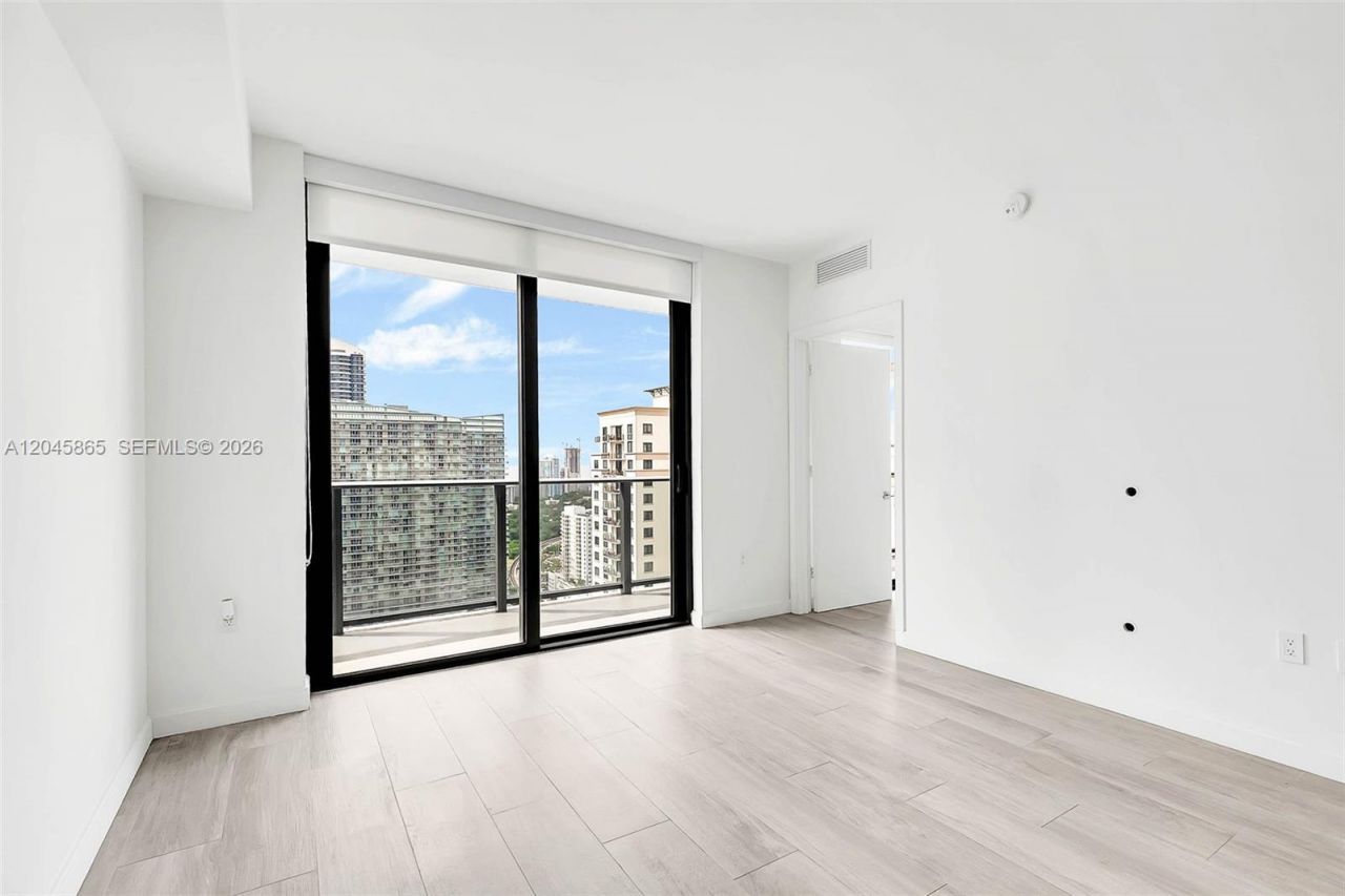 55 SW 9th St , Unit 3104, Miami, FL 33130 Photo