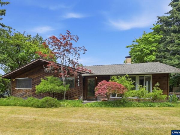 1265 SW 35th St, Corvallis, OR 97333
