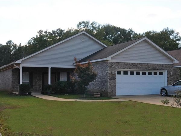 7893 Park Place Drive N, Mobile, AL 36608