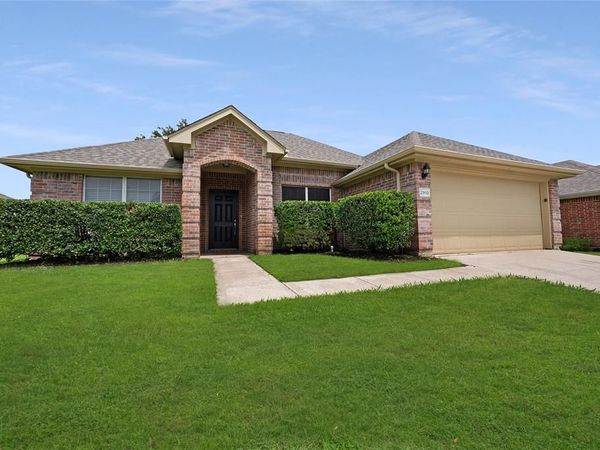 2910 Chisholm Trail, Corinth, TX 76210