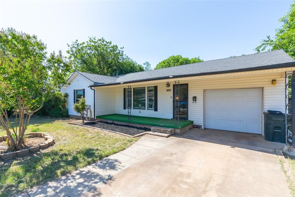 2309 Moore Street, Abilene, TX 79605 Main Photo