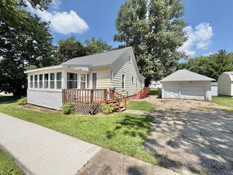 206 W Main Street Mount Morris, IL 61054