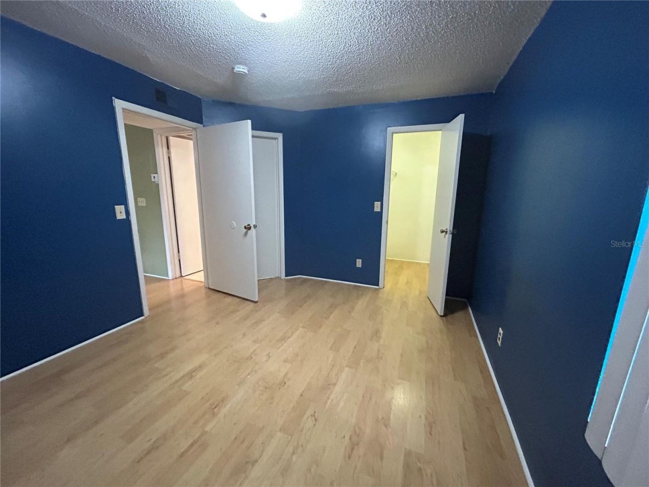 380 Lakepointe Drive, Unit 202, Altamonte Springs, FL 32701 Photo