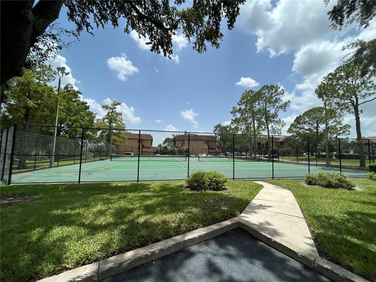 380 Lakepointe Drive, Unit 202, Altamonte Springs, FL 32701 Photo