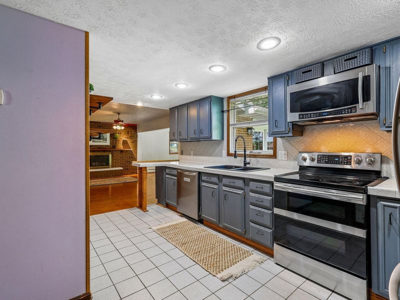 5407 Tamarack Trail, Greenville, OH 45331 Photo 18