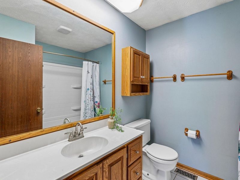 5407 Tamarack Trail, Greenville, OH 45331 Photo 33