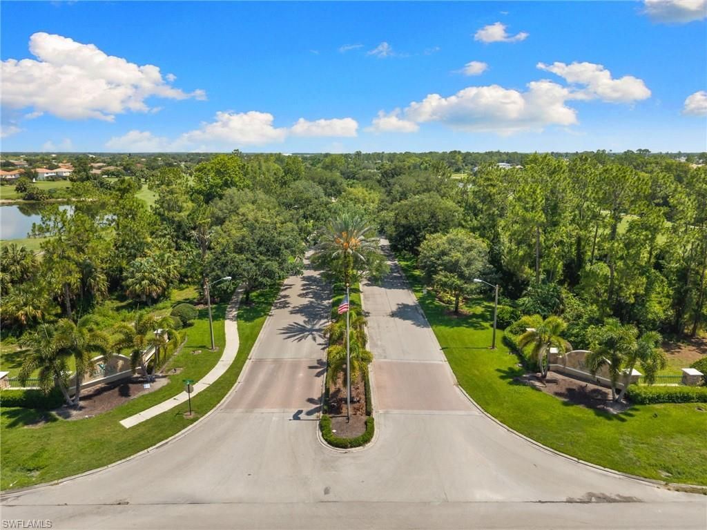 2075 Par Dr, Naples, FL 34120 Photo