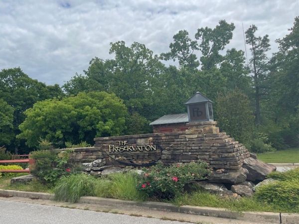 3644 Cliff Drive , Sand Springs, OK 74063