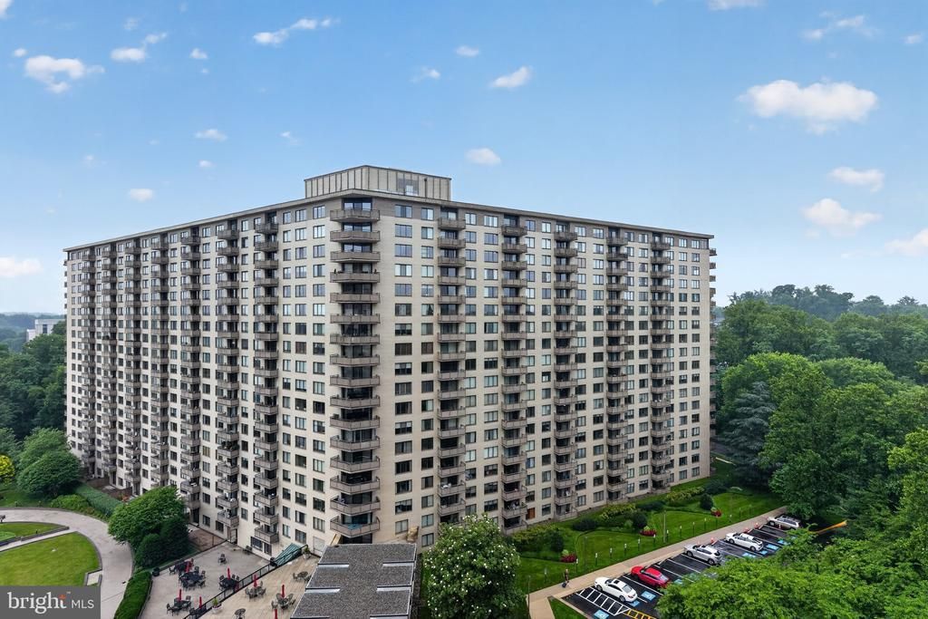 5225 POOKS HILL ROAD , BETHESDA, MD 20814