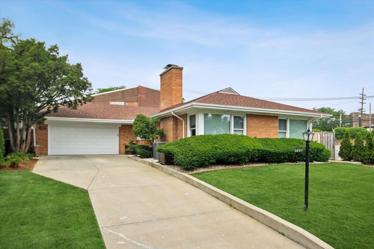 9130 Kenton Avenue, Skokie, IL 60076 Main Photo