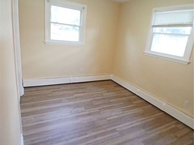 137 Shields Road, Unit Apt 1, Youngstown, OH 44512 Photo 8