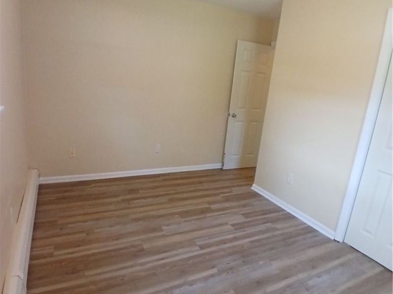 137 Shields Road, Unit Apt 1, Youngstown, OH 44512 Photo 9