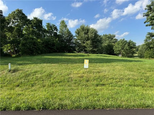 Lot 9 Tradewinds Rd, New Castle, PA 16102