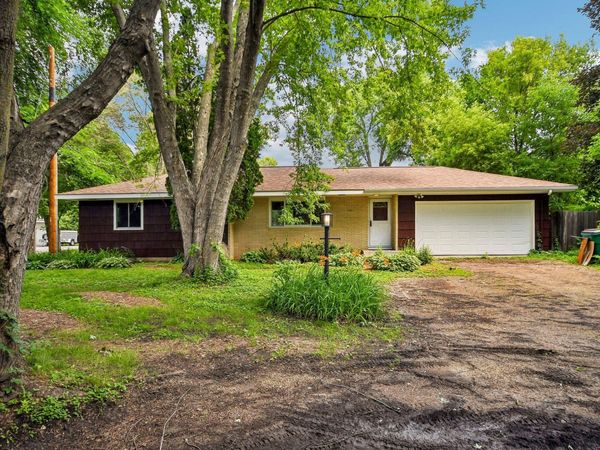 15606 Minnetonka Boulevard, Minnetonka, MN 55345