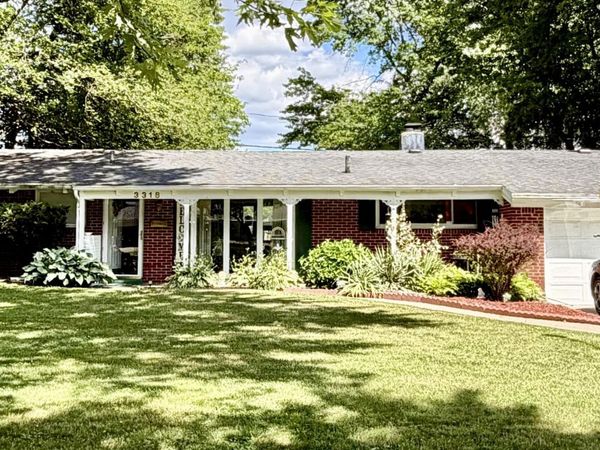 3318 E Lincolnshire Boulevard, Toledo, OH 43606