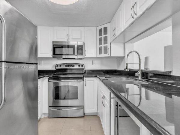 2075 SW 122nd Ave , Unit 304, Miami, FL 33175