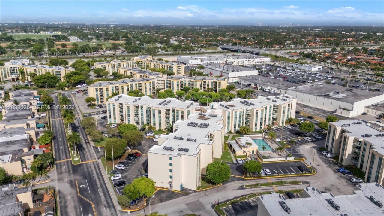 2075 SW 122nd Ave , Unit 304, Miami, FL 33175 Photo