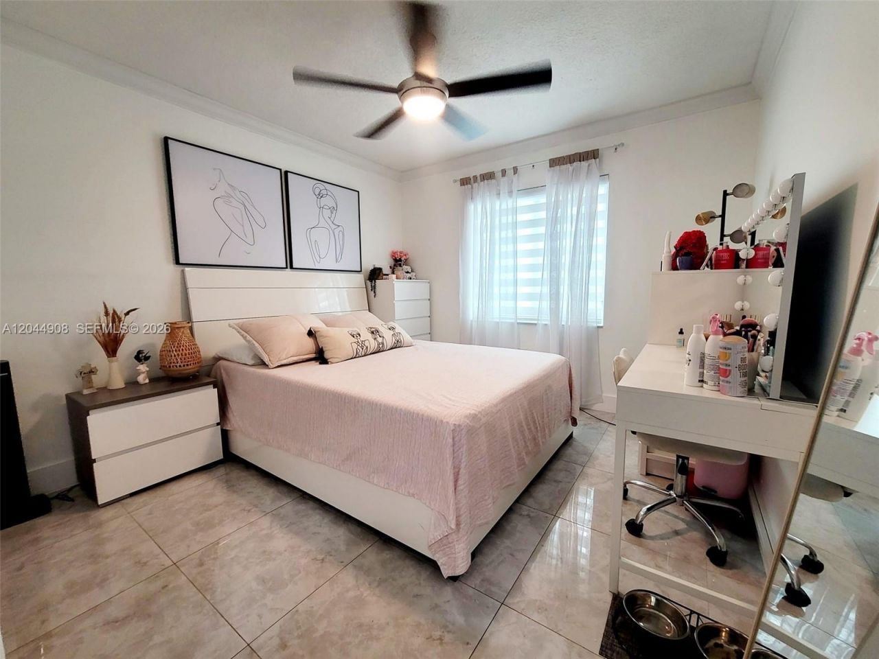6324 NW 201st Ln , Hialeah, FL 33015 Photo