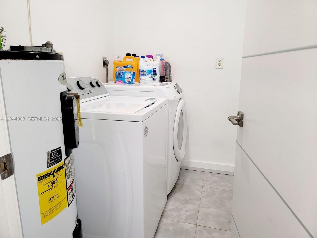 6324 NW 201st Ln , Hialeah, FL 33015 Photo