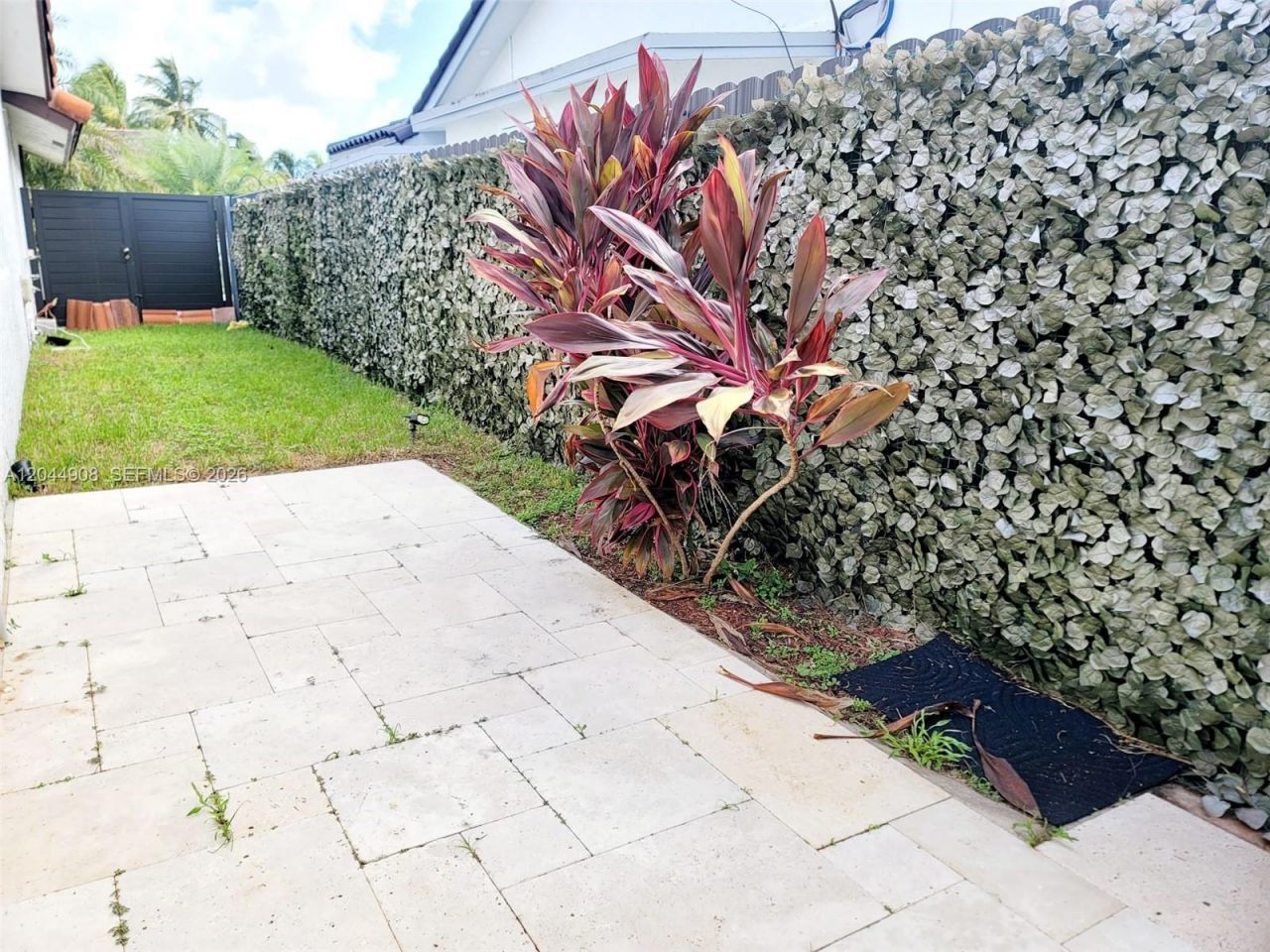 6324 NW 201st Ln , Hialeah, FL 33015 Photo