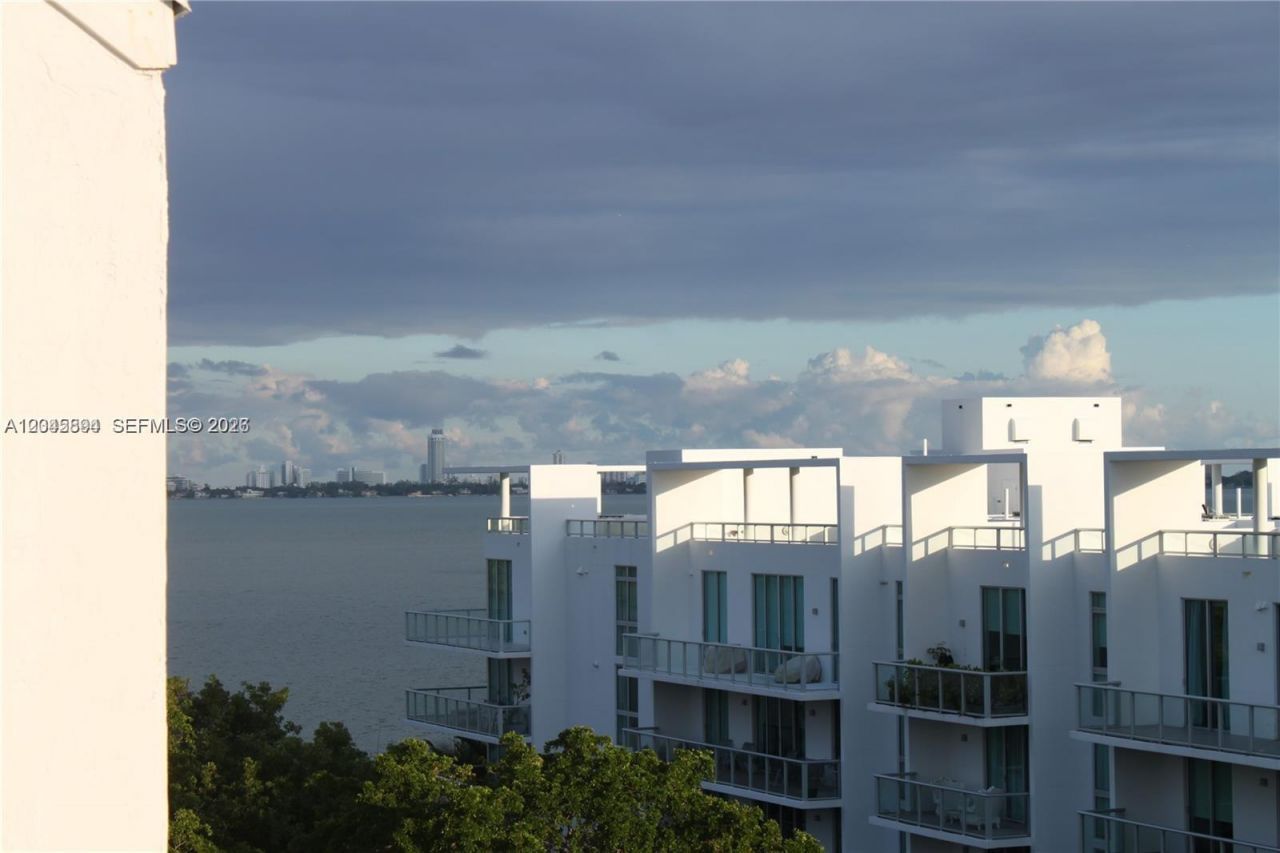 700 NE 63rd St , Unit DPH7, Miami, FL 33138 Photo