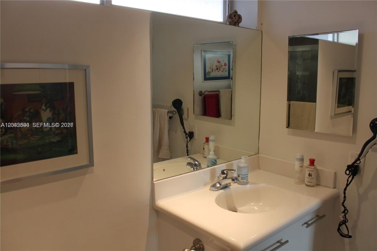 700 NE 63rd St , Unit DPH7, Miami, FL 33138 Photo