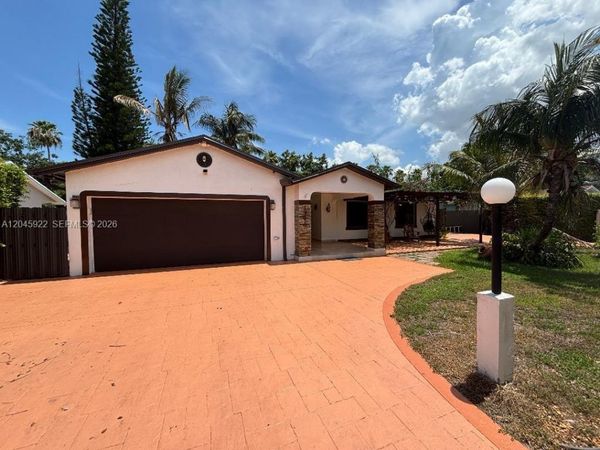 13650 SW 283rd Ter, Homestead, FL 33033