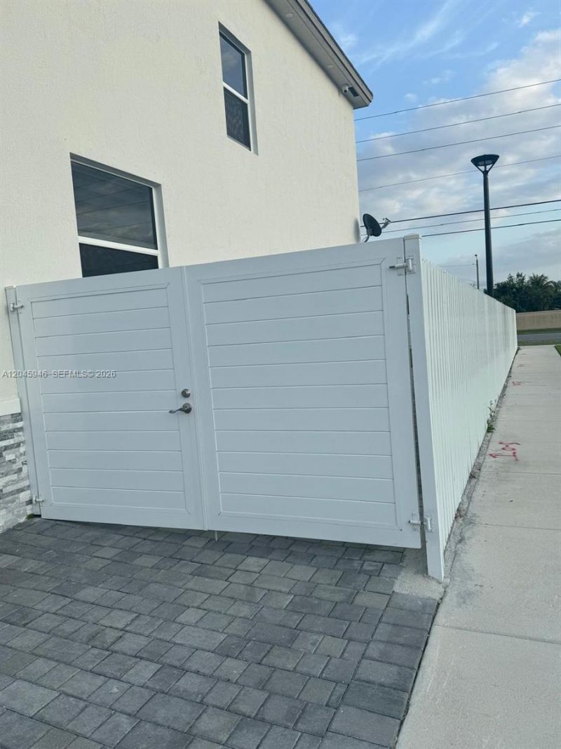 12760 SW 215th Ter , Miami, FL 33177 Photo