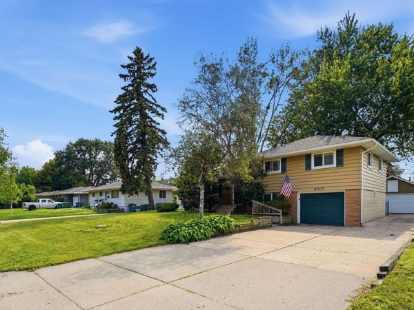 6407 Orchard Avenue N, Brooklyn Park, MN 55429